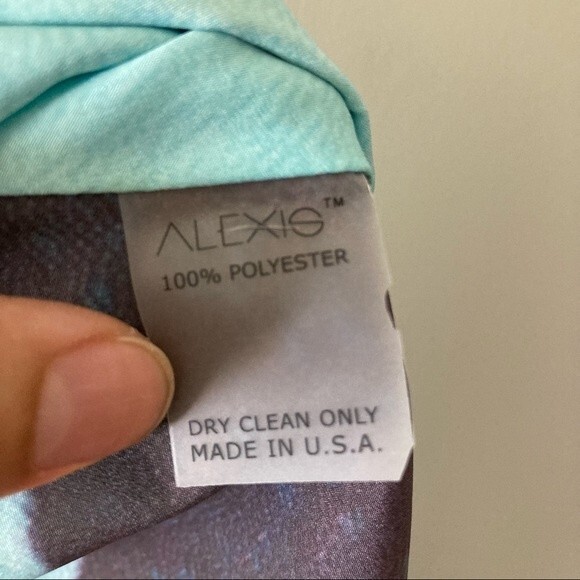 alexis printed halter maxi dress - Picture 9 of 11